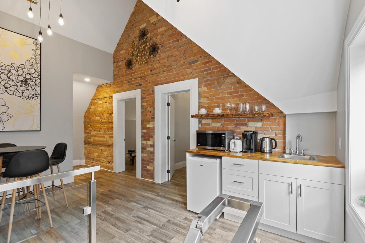 Entire 1 Bedroom Apartment Across From Google - Br5 Kitchener Exterior foto